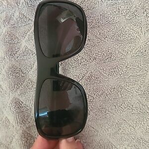 Black sun glasses  D&G 8049